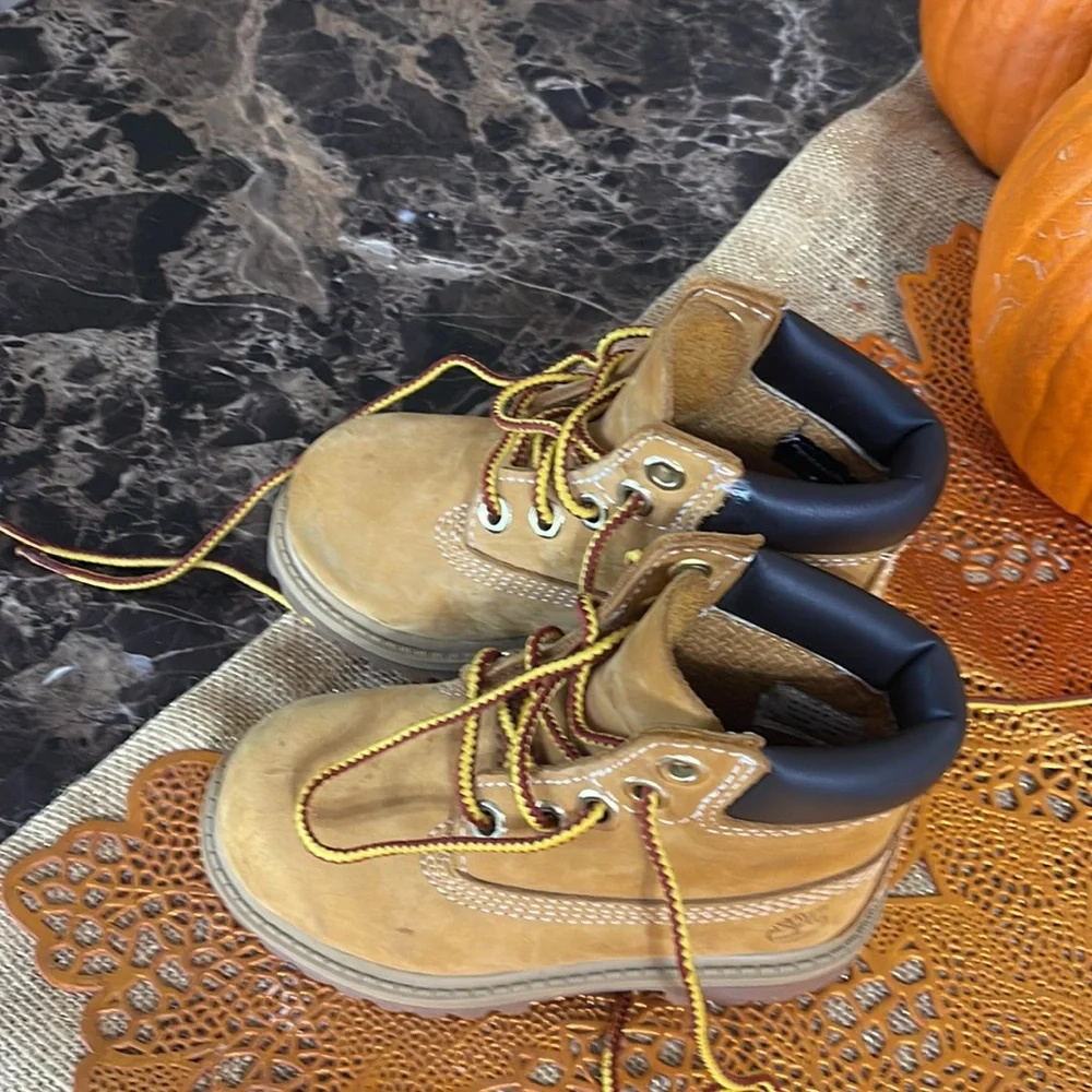 Timberland boots kids 6.5 - Picture 2 of 5